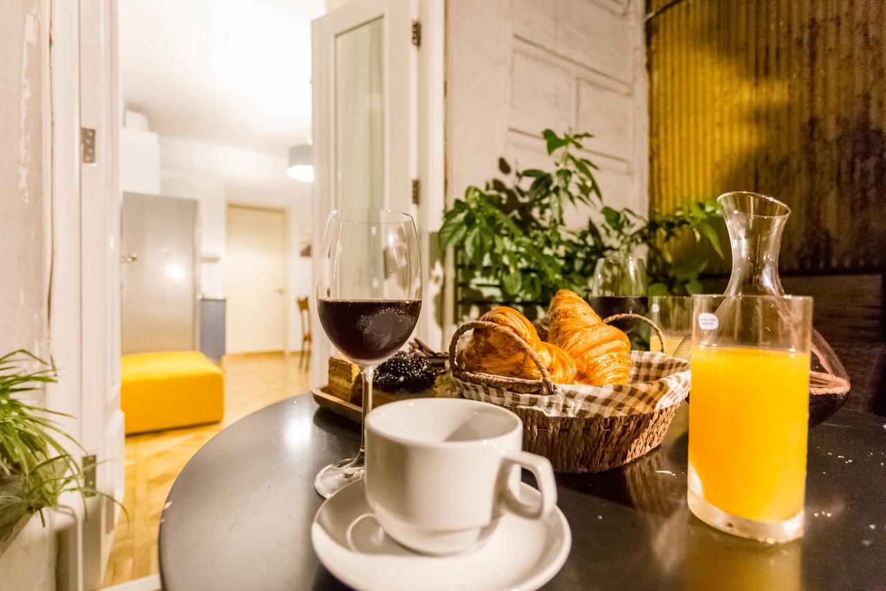 Luxury 3 Bedroom Apartment By Freedom Square City Center Tbilisi Luaran gambar